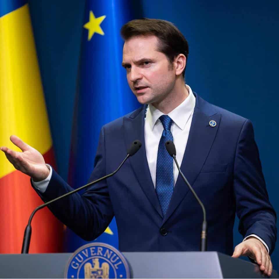 Sebastian Burduja